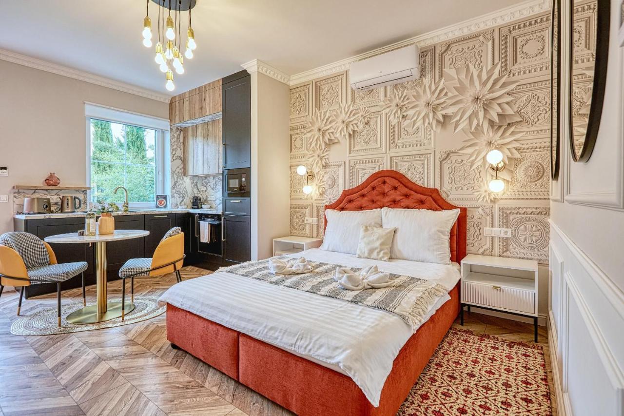 The Doors Luxury Apartment Mosonmagyaróvár Buitenkant foto