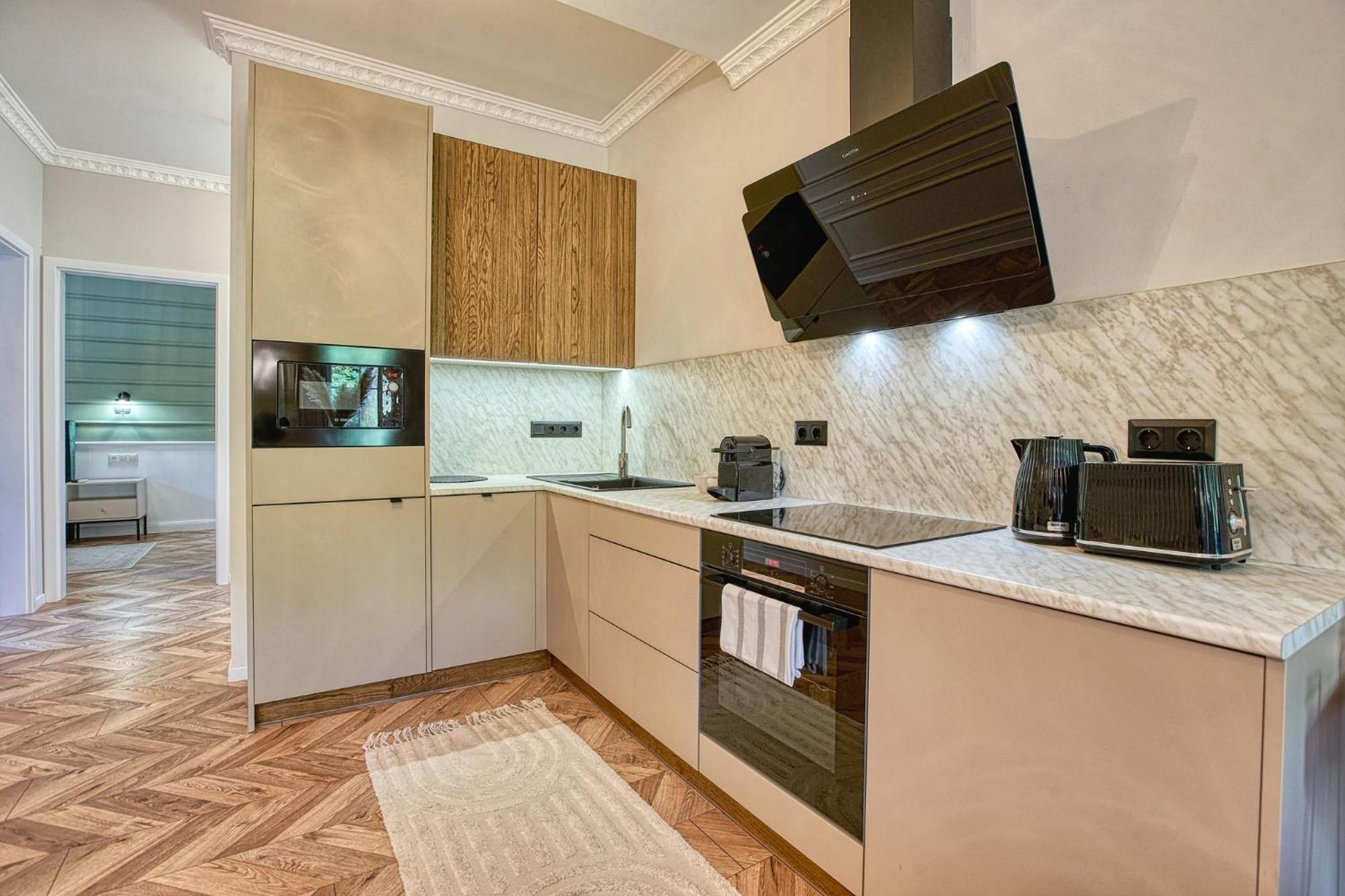 The Doors Luxury Apartment Mosonmagyaróvár Buitenkant foto