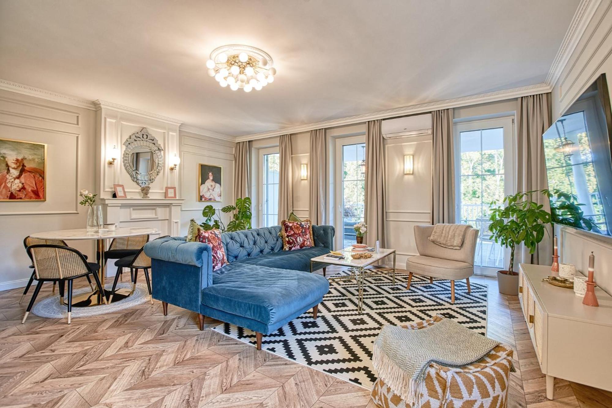 The Doors Luxury Apartment Mosonmagyaróvár Buitenkant foto