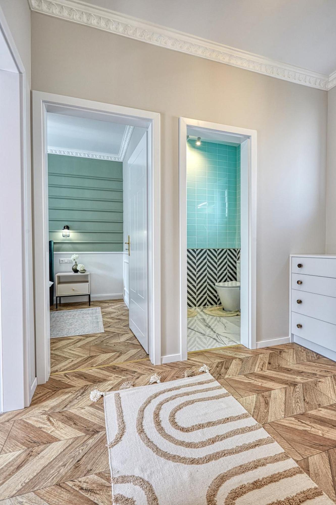 The Doors Luxury Apartment Mosonmagyaróvár Buitenkant foto