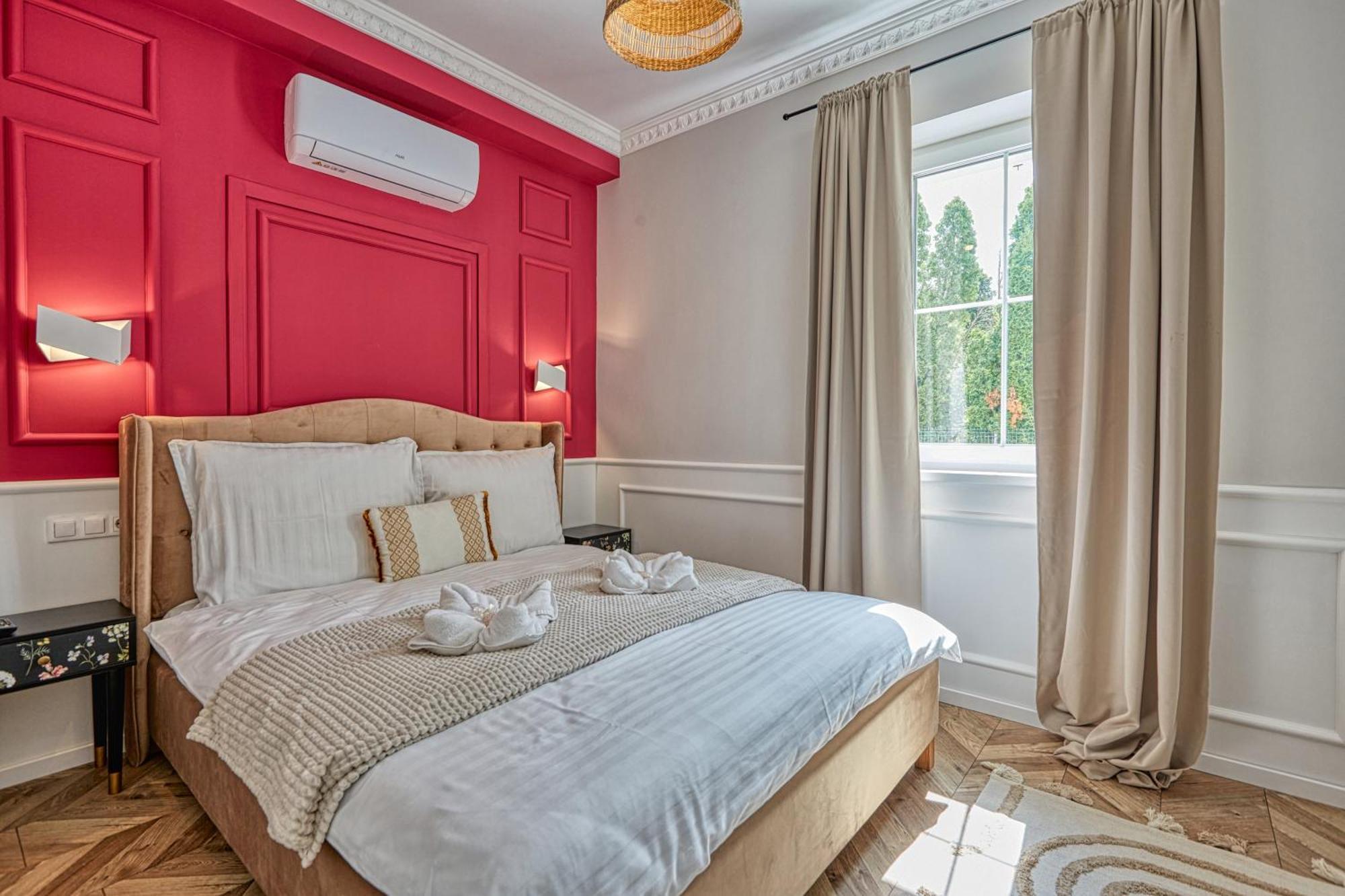 The Doors Luxury Apartment Mosonmagyaróvár Buitenkant foto
